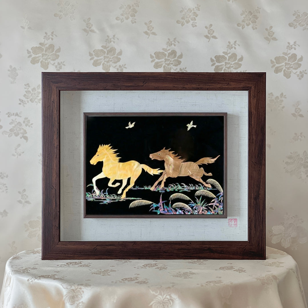 木枠菊螺鈿細工（자개 원패 국화문 액자）