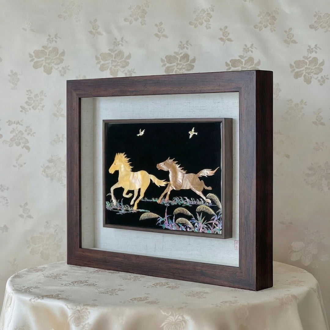 木枠菊螺鈿細工（자개 원패 국화문 액자）