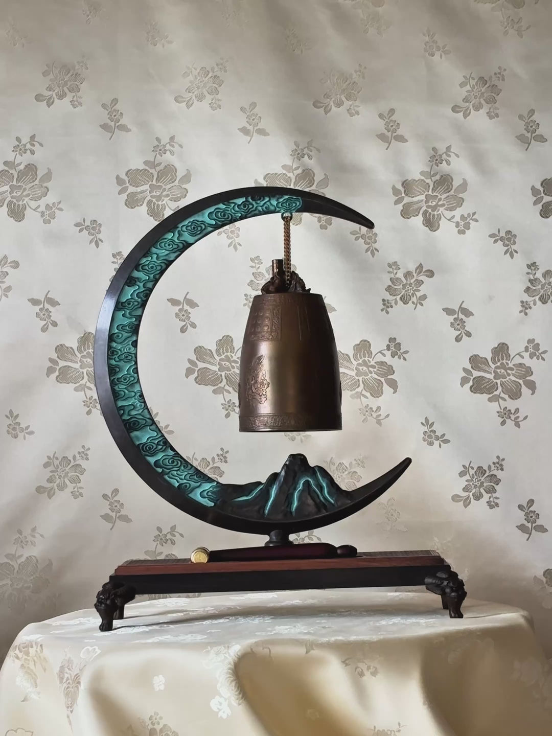Bronze Bell on Crescent Moon Stand: Cheongwol Bell, Sacred Bell of King Seongdeok Motif