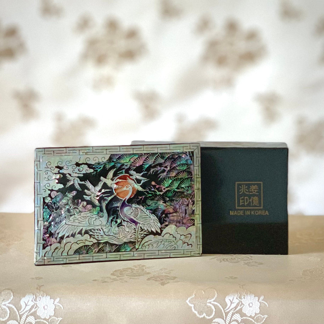 Mother of Pearl Business Jewelry or Business Card Box with Crane and Pine Pattern (자개 송학문 명함함)