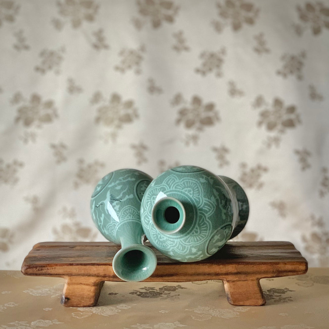 Koreanisches traditionelles Celadon-Vasen-Set mit Kranichen