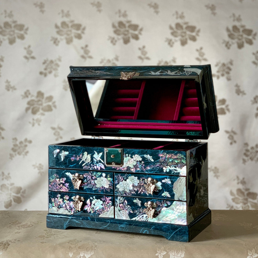 Mother of Pearl Navy Paper Layered Jewelry Box with Crane and Pine Tree (자개 송학문 한지 선비 보석함)