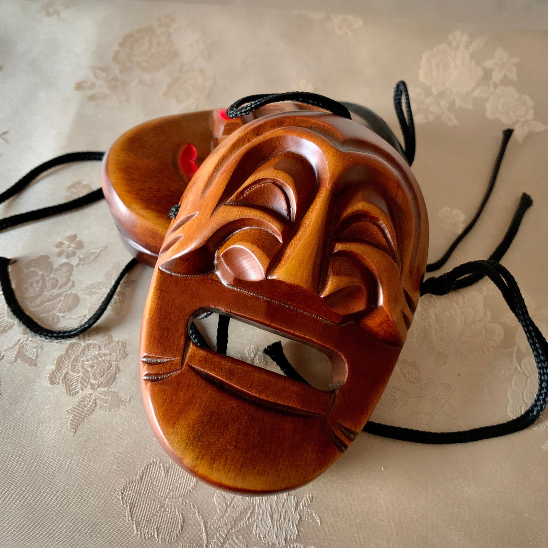 Set of Two Miniature Wooden Masks for Religious Ceremonies or Dance (목재 미니어쳐 하회탈 세트)