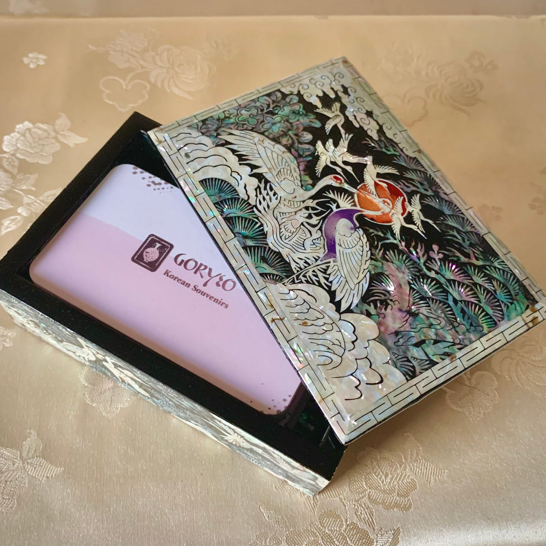 Geschäftsschmuck- oder Visitenkartenbox aus Perlmutt mit Kranich- und Kiefernmuster (자개 송학문 명함함)