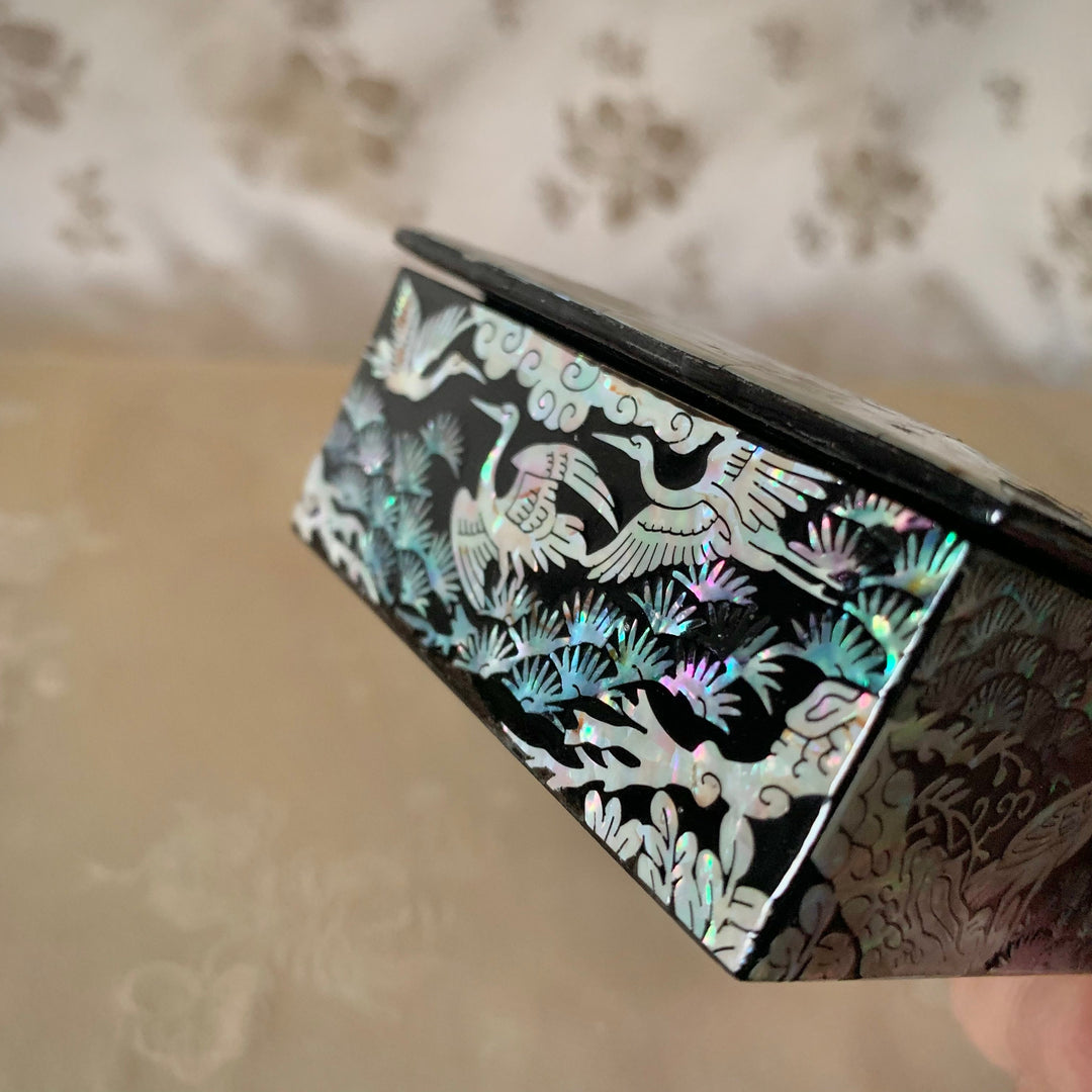Beautiful handmade Korean traditional Mother of Pearl jewelry box with cranes