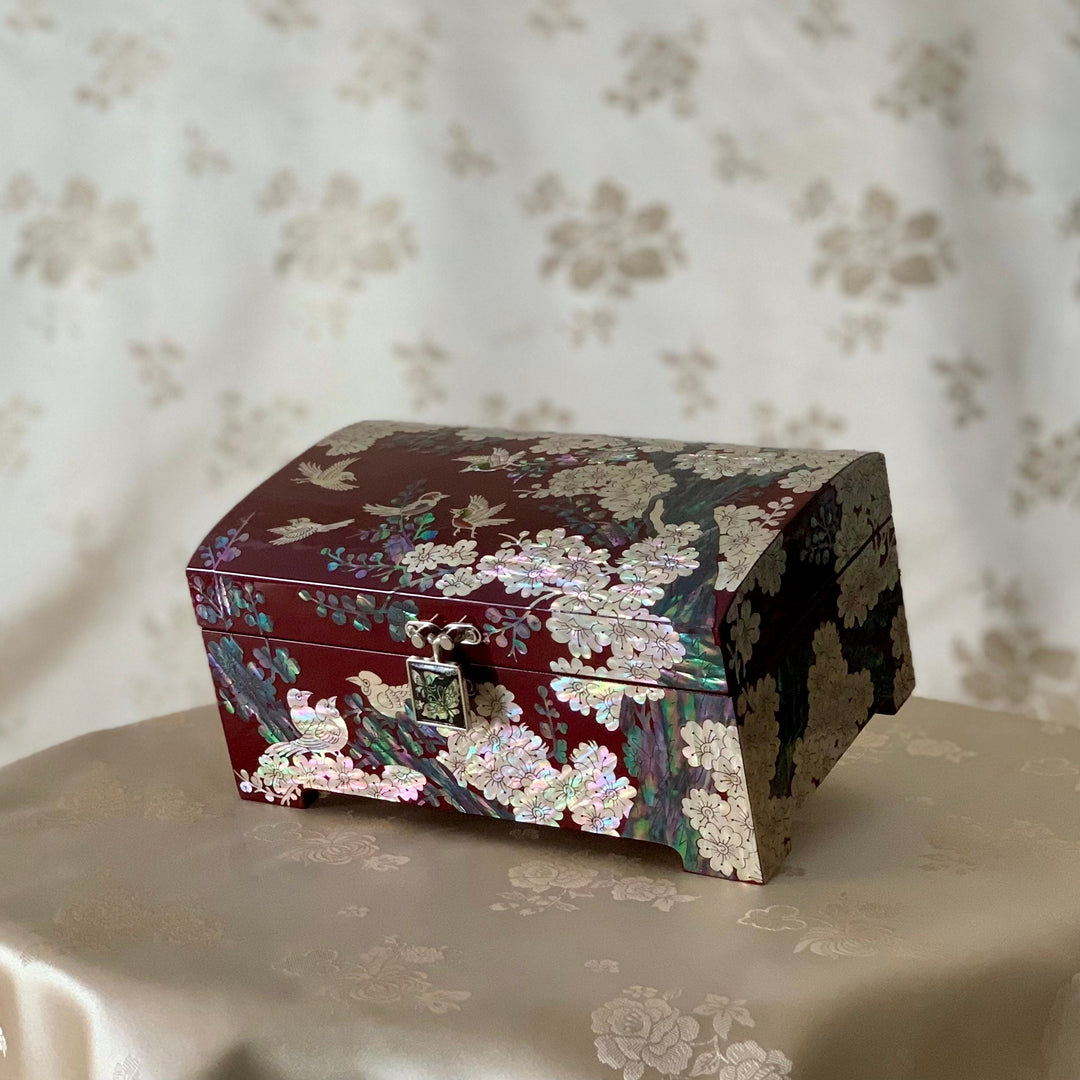 Rare Korean traditional Mother of Pearl handmade jewelry box with birds and flowers