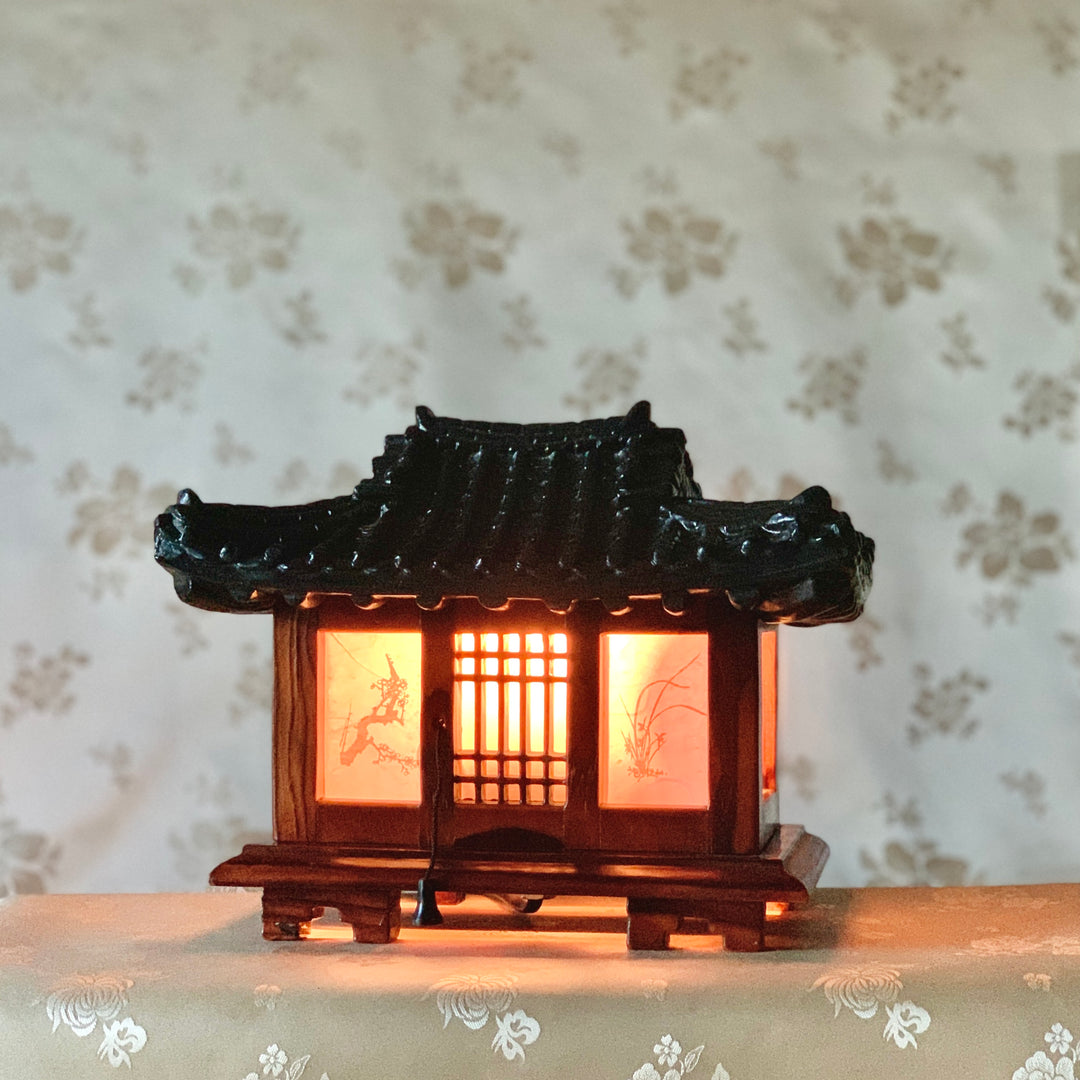 Korean traditional Wooden Accent Table Lamp with Giwa roof medium size