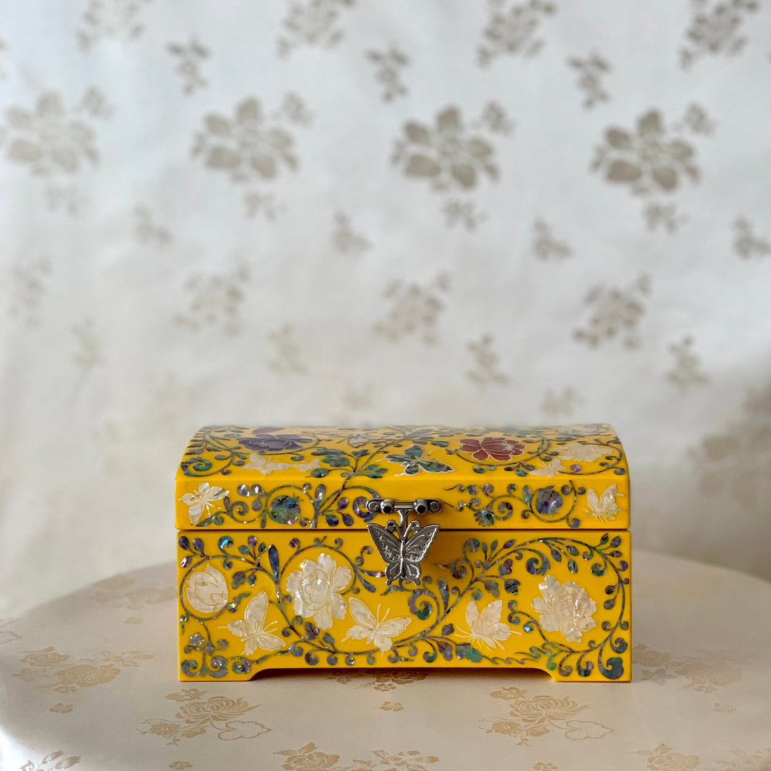 Mother of Pearl Handmade Yellow Wooden Jewelry Box with Butterfly and Vine Pattern (자개 호접 당초문 보석함)