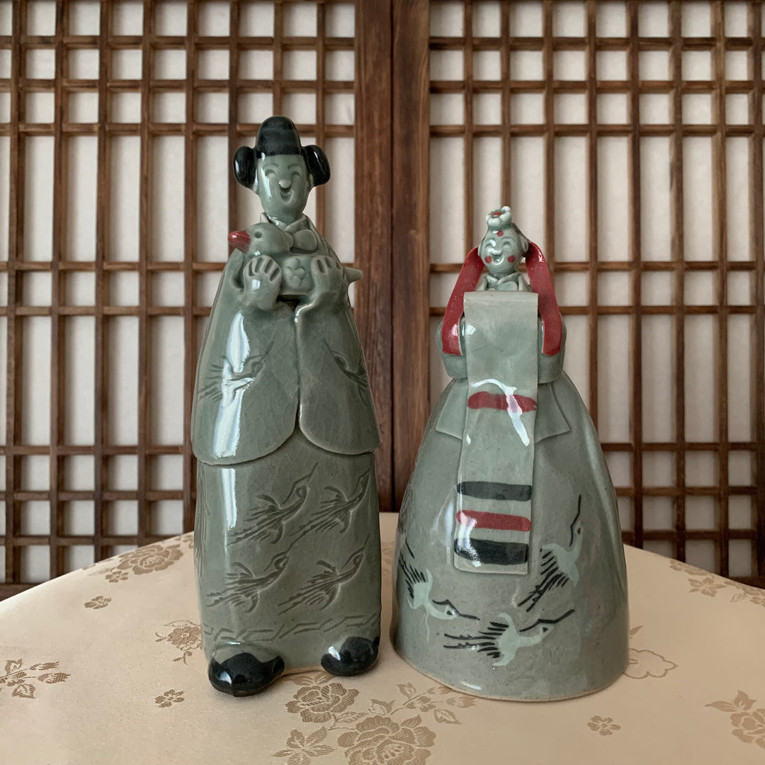Koreanisches traditionelles Celadon-Hochzeitsset 남자 und 여자 mit Kranichmuster