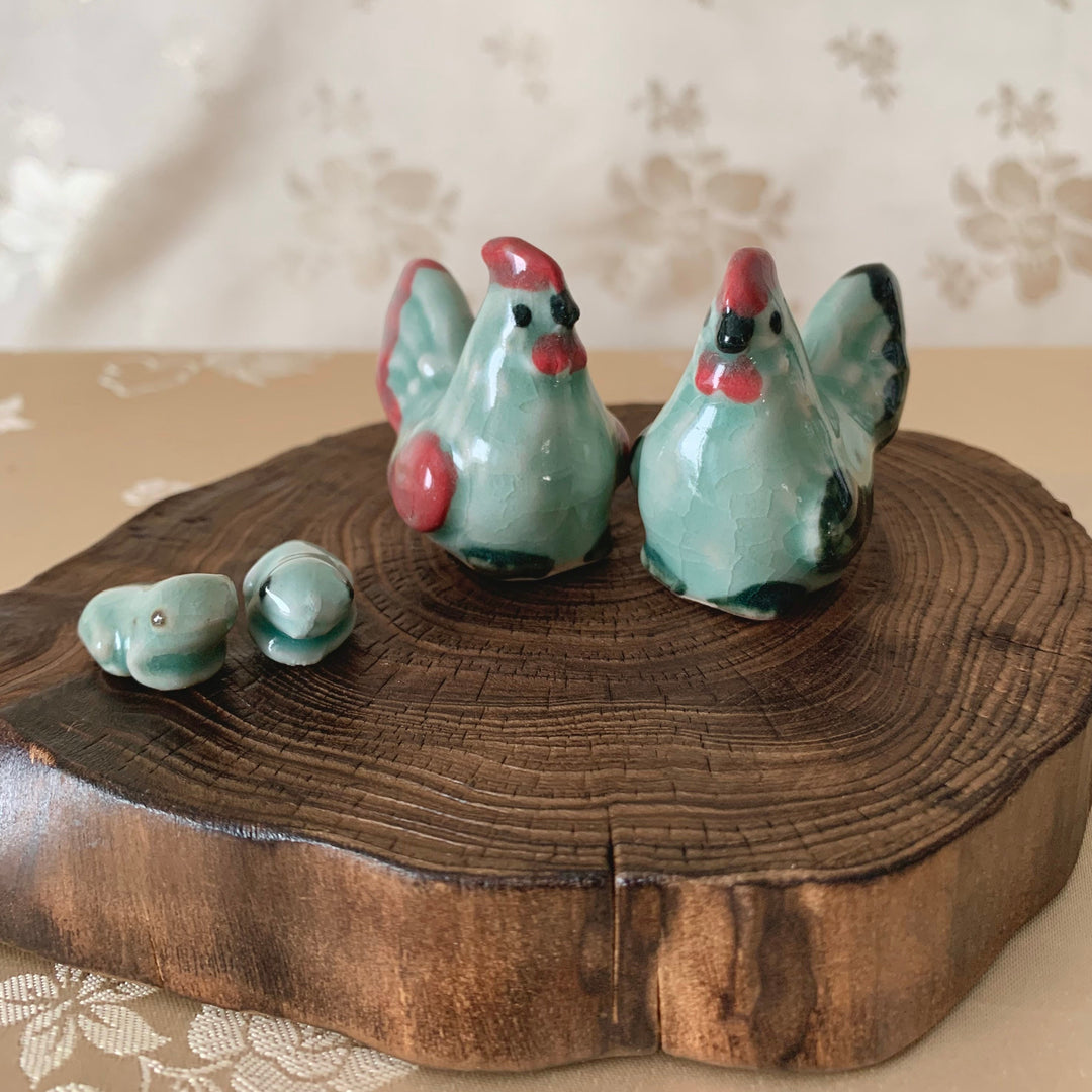 Celadon Miniatur-Set aus Huhn und Frosch