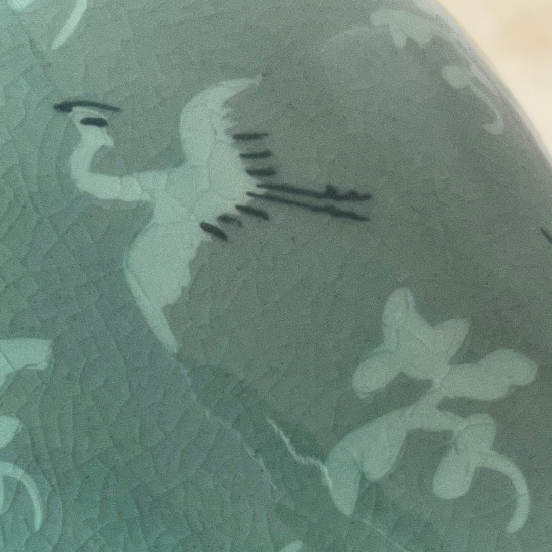 Celadon Vase Set with India Crane and Cloud Pattern