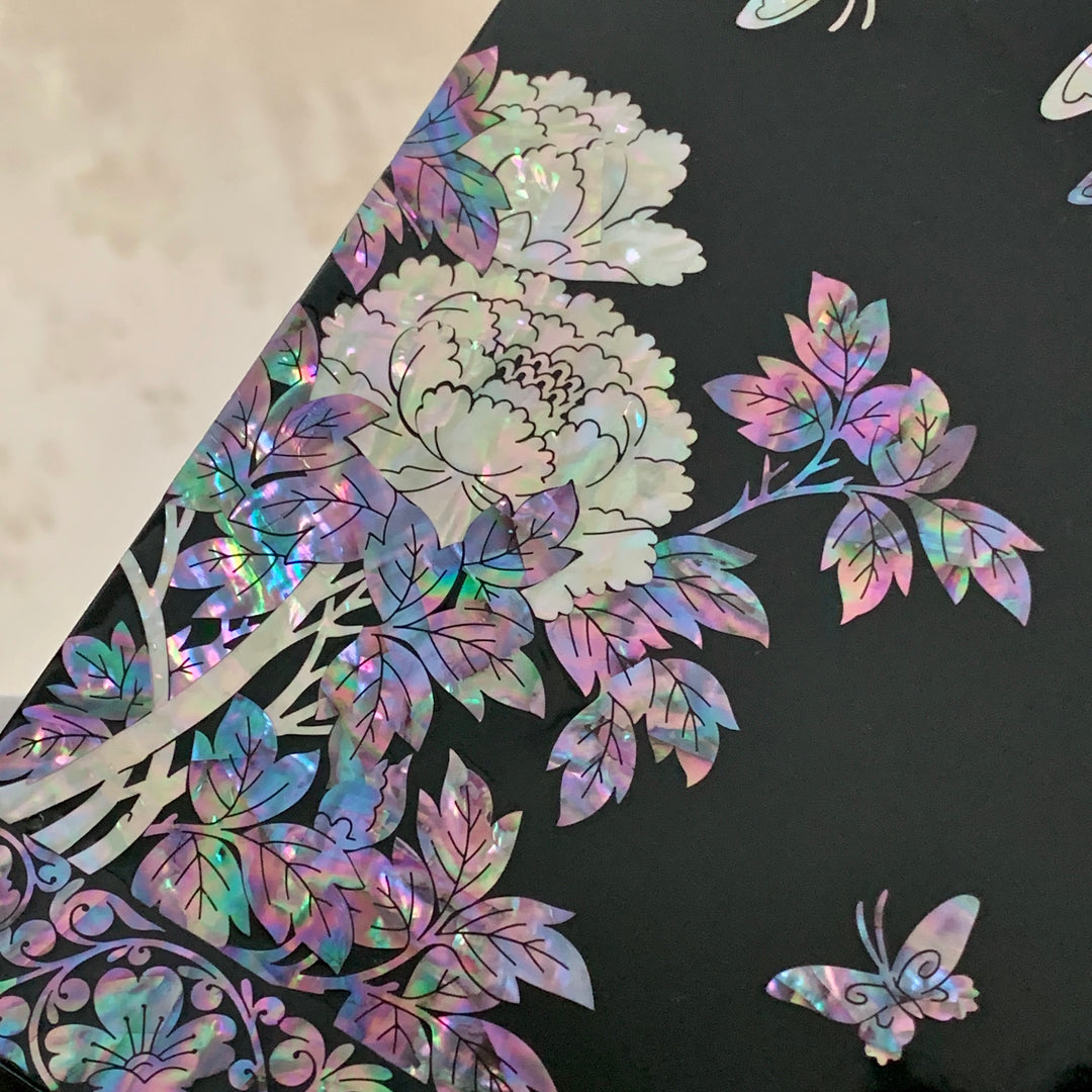 韓国王室の伝統的なマザーオブパールの大きな手作り両開きジュエリーボックス、蝶と鳥のパターン付き