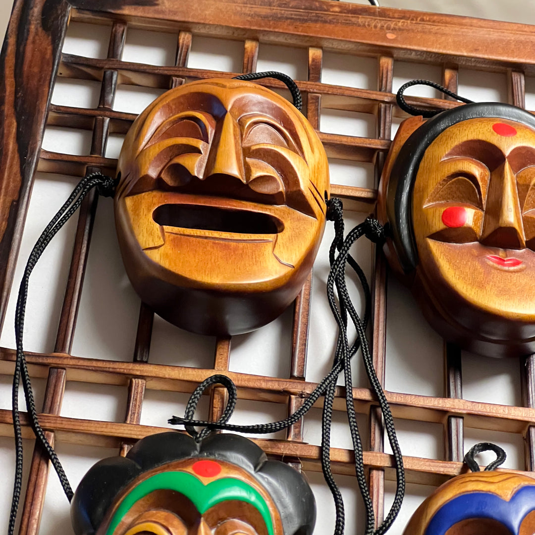 Korean Woodcraft Set of Four Masks on Traditional Window Frame (탈, 창살 세트)