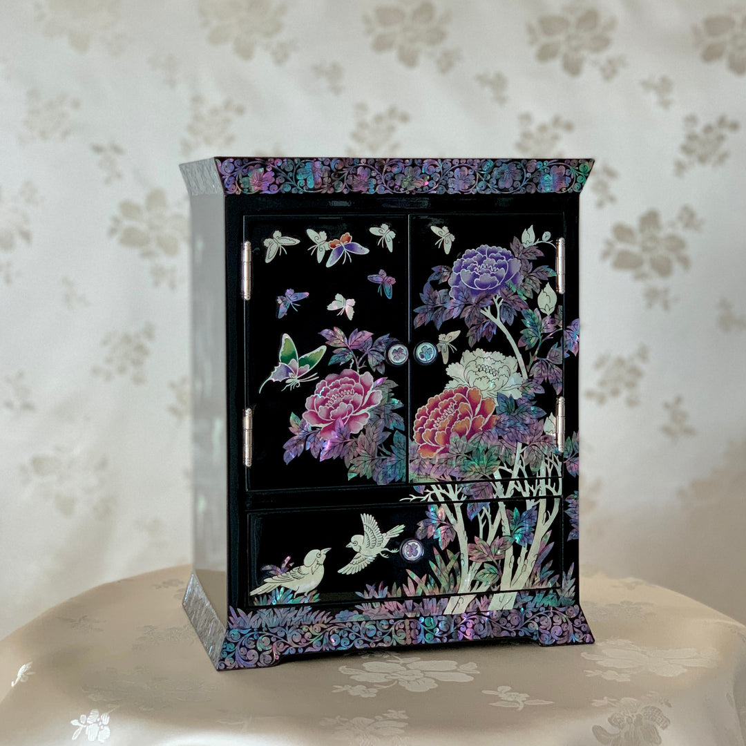 Mother of Pearl Double Doored Wooden Jewelry Box with Peony, Butterfly and Bird Pattern (자개 호접 화조문 양문 보석함)